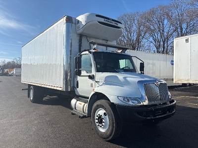 International MV607 Refrigerated Truck - 220HP, 6 Speed Automatic, Thermo King T690
