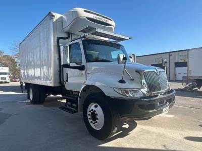 International MV607 Refrigerated Truck - 240HP, 6 Speed Automatic, Thermo King T690