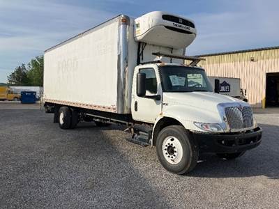 International MV607 Refrigerated Truck - 220HP, 6 Speed Automatic, Thermo King T890