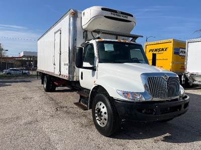 International MV607 Refrigerated Truck - 220HP, 6 Speed Automatic, Thermo King T680R-50