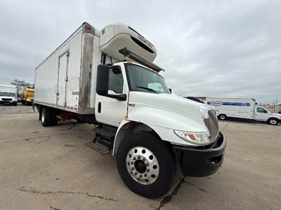 International MV607 Refrigerated Truck - 220HP, 6 Speed Automatic, Thermo King T680R-50