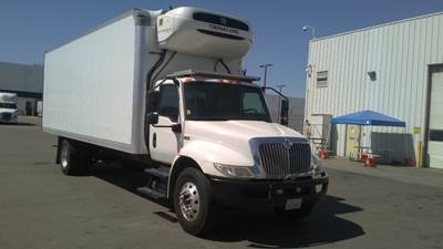 International MV607 Refrigerated Truck - 220HP, 6 Speed Automatic, Thermo King T1080R50