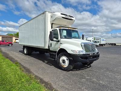 International MV607 Refrigerated Truck - 220HP, 6 Speed Automatic, Thermo King T690