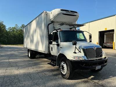 International MV607 Refrigerated Truck - 220HP, 6 Speed Automatic, Thermo King T880R-50