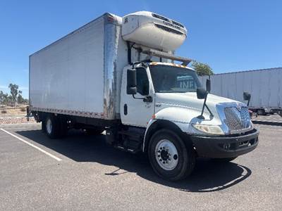 International MV607 Refrigerated Truck - 220HP, 6 Speed Automatic, Thermo King T880R-50