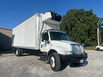 International MV607 Refrigerated Truck - 220HP, 7 Speed Automatic, Carrier SUPRA860
