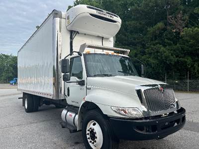 International MV607 Refrigerated Truck - 220HP, 6 Speed Automatic, Thermo King T690
