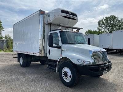 International MV607 Refrigerated Truck - 220HP, 6 Speed Automatic, Thermo King T890MAX