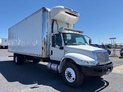 International MV607 Refrigerated Truck - 220HP, 6 Speed Automatic, Thermo King T690