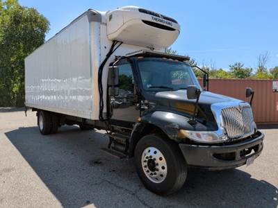 International MV607 Refrigerated Truck - 240HP, 6 Speed Automatic, Thermo King T690