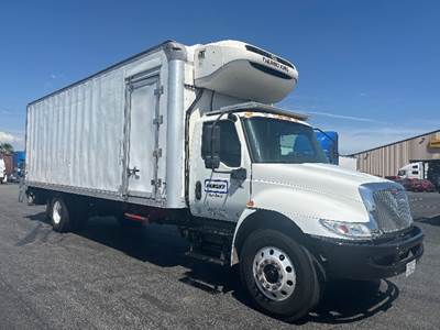 International MV607 Refrigerated Truck - 220HP, 6 Speed Automatic, Thermo King T800R-50