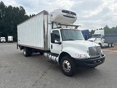 International MV607 Refrigerated Truck - 240HP, 6 Speed Automatic, Thermo King T890