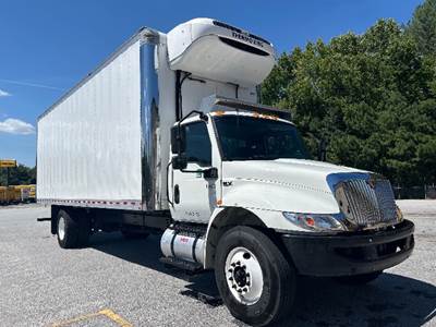 International MV607 Refrigerated Truck - 220HP, 6 Speed Automatic, Thermo King T690