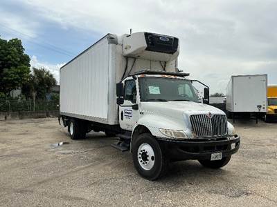 International MV607 Refrigerated Truck - 220HP, 6 Speed Automatic, Carrier SUPRA760
