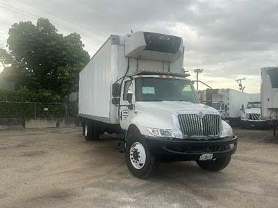 International MV607 Refrigerated Truck - 220HP, 6 Speed Automatic, Carrier SUPRA760