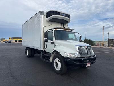 International MV607 Refrigerated Truck - 220HP, 6 Speed Automatic, Carrier S8
