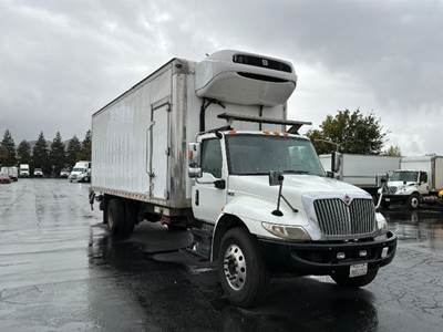 International MV607 Refrigerated Truck - 250HP, 6 Speed Automatic, Thermo King T1080R50