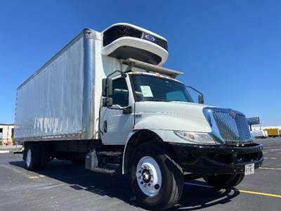 International MV607 Refrigerated Truck - 240HP, 6 Speed Automatic, Carrier S7