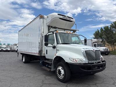 International MV607LP 22 ft Refrigerated Truck - 220HP, 6 Speed Automatic