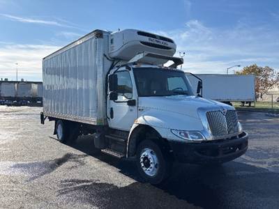 International MV607LP Refrigerated Truck - 220HP, 6 Speed Automatic, Thermo King T590