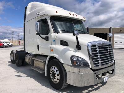 Freightliner Cascadia 113 Sleeper Semi Truck - 48" Integral Sleeper, 410HP, 12 Speed Automatic