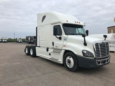 Freightliner Cascadia 125 Sleeper Semi Truck - 72" Integral Sleeper, 455HP, 12 Speed Automatic