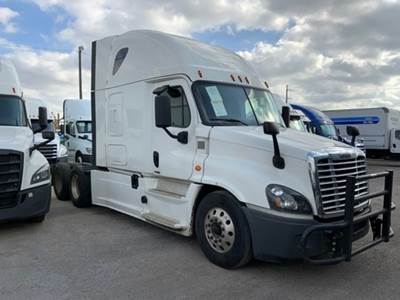 Freightliner Cascadia 125 Sleeper Semi Truck - 72" Integral Sleeper, 455HP, 12 Speed Automatic
