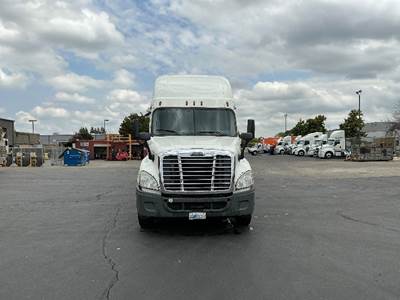 Freightliner Cascadia 125 Sleeper Semi Truck - 72" Integral Sleeper, 450HP, 12 Speed Automatic