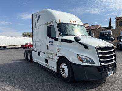 Freightliner Cascadia 126 Sleeper Semi Truck - 72" Integral Sleeper, 455HP, 12 Speed Automatic