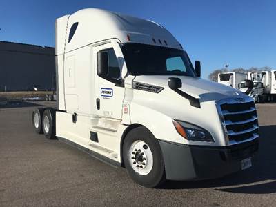 Freightliner Cascadia 126 Sleeper Semi Truck - 72" Integral Sleeper, 455HP, 12 Speed Automatic