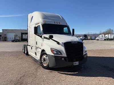 Freightliner Cascadia 126 Sleeper Semi Truck - 72" Integral Sleeper, 455HP, 12 Speed Automatic