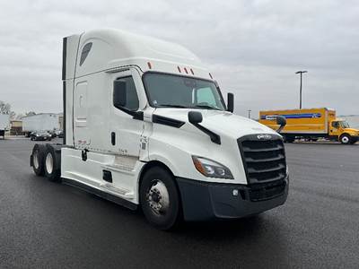 Freightliner Cascadia 126 Sleeper Semi Truck - 72" Integral Sleeper, 455HP, 12 Speed Automatic