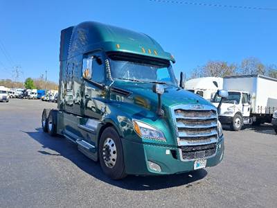 Freightliner Cascadia 126 Sleeper Semi Truck - 72" Integral Sleeper, 455HP, 12 Speed Automatic