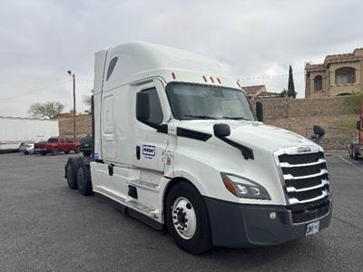 Freightliner Cascadia 126 Sleeper Semi Truck - 72" Integral Sleeper, 455HP, 12 Speed Automatic