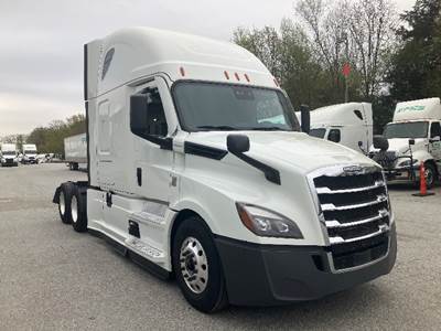 Freightliner Cascadia 126 Sleeper Semi Truck - 72" Integral Sleeper, 400HP, 12 Speed Automatic