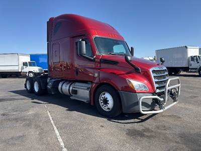 Freightliner Cascadia 126 Sleeper Semi Truck - 72" Integral Sleeper, 455HP, 12 Speed Automatic
