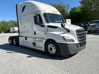 Freightliner Cascadia 126 Sleeper Semi Truck - 72" Integral Sleeper, 400HP, 12 Speed Automatic