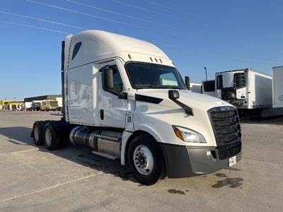 Freightliner Cascadia 126 Sleeper Semi Truck - 72" Integral Sleeper, 450HP, 12 Speed Automatic
