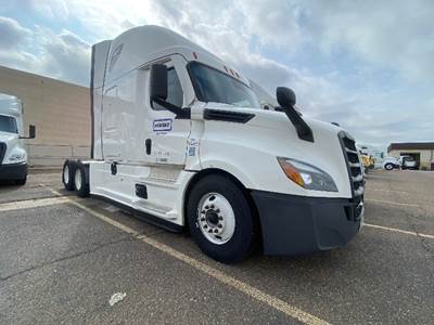 Freightliner Cascadia 126 Sleeper Semi Truck - 72" Integral Sleeper, 455HP, 12 Speed Automatic