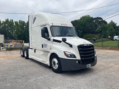 Freightliner Cascadia 126 Sleeper Semi Truck - 72" Integral Sleeper, 505HP, 12 Speed Automatic