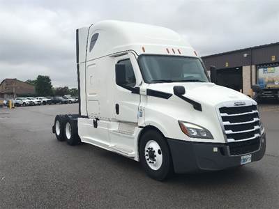 Freightliner Cascadia 126 Sleeper Semi Truck - 72" Integral Sleeper, 455HP, 12 Speed Automatic