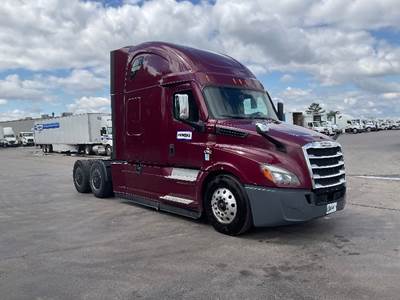 Freightliner Cascadia 126 Sleeper Semi Truck - 72" Integral Sleeper, 455HP, 12 Speed Automatic