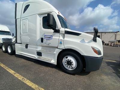 Freightliner Cascadia 126 Sleeper Semi Truck - 72" Integral Sleeper, 455HP, 12 Speed Automatic