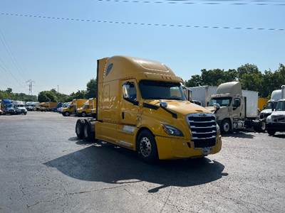 Freightliner Cascadia 126 Sleeper Semi Truck - 72" Integral Sleeper, 400HP, 12 Speed Automatic