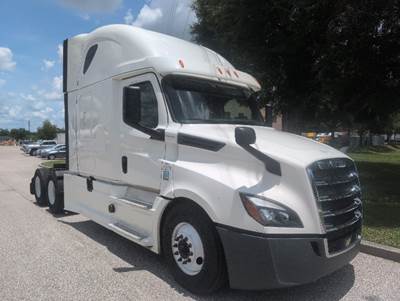 Freightliner Cascadia 126 Sleeper Semi Truck - 72" Integral Sleeper, 455HP, 12 Speed Automatic