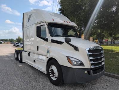 Freightliner Cascadia 126 Sleeper Semi Truck - 72" Integral Sleeper, 455HP, 12 Speed Automatic