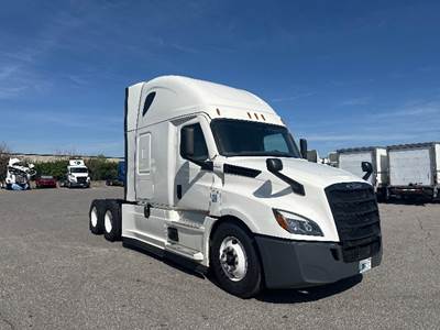 Freightliner Cascadia 126 Sleeper Semi Truck - 72" Integral Sleeper, 455HP, 12 Speed Automatic