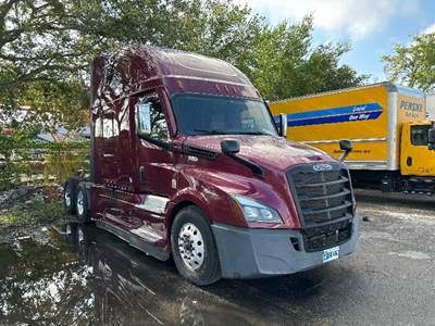 Freightliner Cascadia 126 Sleeper Semi Truck - 72" Integral Sleeper, 455HP, 12 Speed Automatic