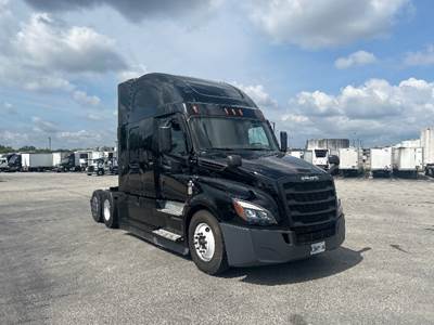 Freightliner Cascadia 126 Sleeper Semi Truck - 72" Integral Sleeper, 455HP, 12 Speed Automatic