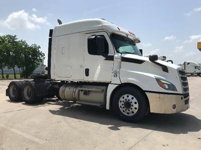 Freightliner Cascadia 126 Sleeper Semi Truck - 60" Integral Sleeper, 455HP, 12 Speed Automatic